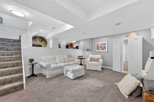 127 27 Avenue Ne, Calgary, AB - Indoor