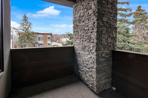 2540 2 Avenue Nw, Calgary, AB - Outdoor