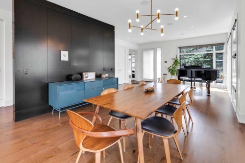 2540 2 Avenue Nw, Calgary, AB - Indoor Photo Showing Dining Room
