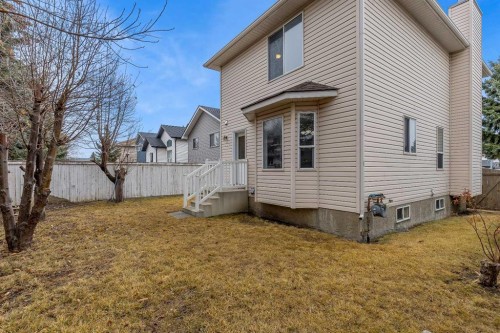 47 Carmel Close Ne, Calgary, AB - Outdoor