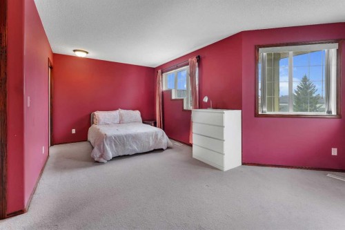 47 Carmel Close Ne, Calgary, AB - Indoor Photo Showing Bedroom