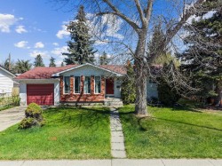 5220 Grove Hill Road SW Calgary, AB T3E 4G6