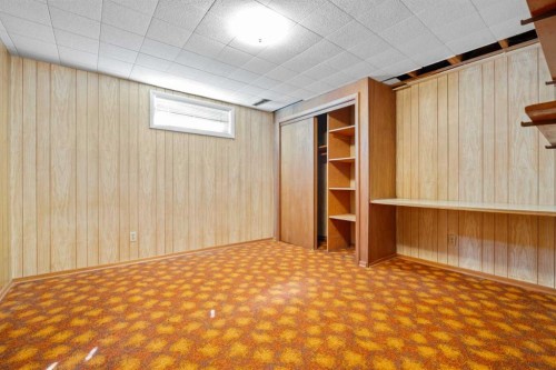5220 Grove Hill Road Sw, Calgary, AB - Indoor