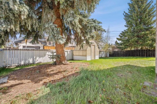 5220 Grove Hill Road Sw, Calgary, AB - Outdoor