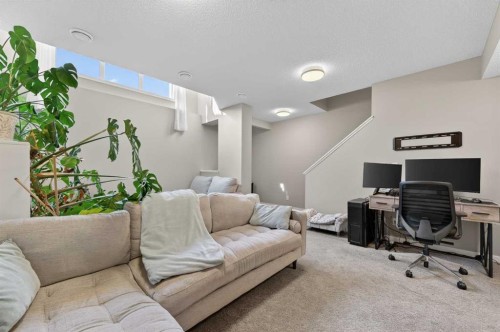 64 Masters Link Se, Calgary, AB - Indoor Photo Showing Bathroom