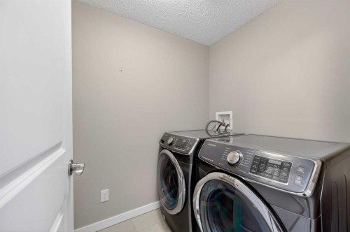 64 Masters Link Se, Calgary, AB - Indoor Photo Showing Office