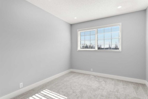48 Douglas Park Boulevard Se, Calgary, AB - Indoor Photo Showing Other Room