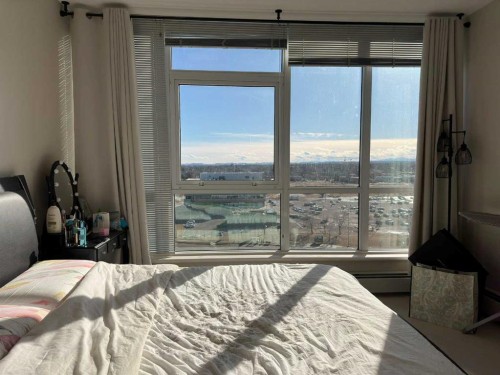 1104-99 Spruce Place Sw, Calgary, AB - Indoor Photo Showing Bedroom