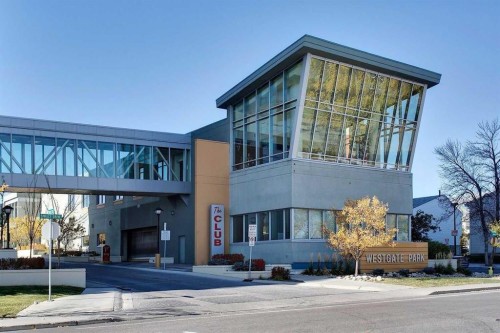 1104-99 Spruce Place Sw, Calgary, AB - Outdoor