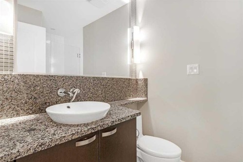 1104-99 Spruce Place Sw, Calgary, AB - Indoor Photo Showing Bathroom