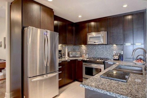 1104-99 Spruce Place Sw, Calgary, AB - Indoor Photo Showing Kitchen With Double Sink With Upgraded Kitchen