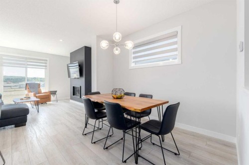 99 Haskayne Drive Nw, Calgary, AB - Indoor Photo Showing Other Room