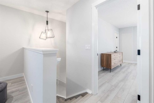 99 Haskayne Drive Nw, Calgary, AB - Indoor Photo Showing Other Room