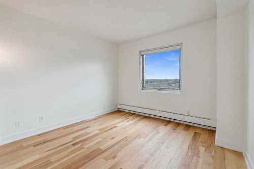 503-433 11 Avenue Se, Calgary, AB - Indoor Photo Showing Other Room