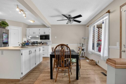 44 Riverwood Circle Se, Calgary, AB - Indoor