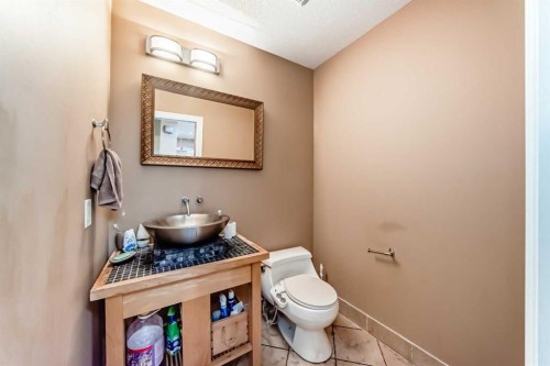 602 Wentworth Place Sw, Calgary, AB - Indoor Photo Showing Bathroom