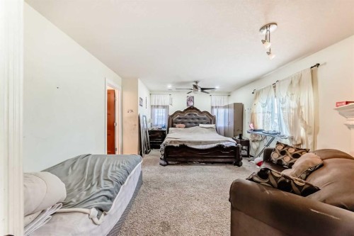602 Wentworth Place Sw, Calgary, AB - Indoor Photo Showing Other Room