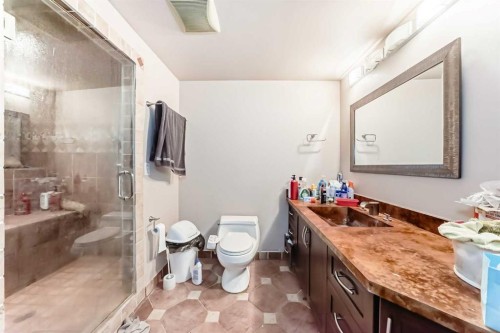 602 Wentworth Place Sw, Calgary, AB - Indoor Photo Showing Bathroom