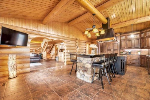 2 Wheatland Green, Strathmore, AB - Indoor Photo Showing Dining Room