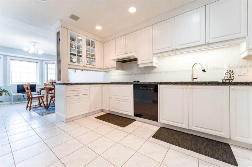 8 Prominence Path Sw, Calgary, AB - Indoor Photo Showing Kitchen