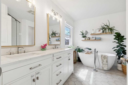 73 Auburn Springs Place Se, Calgary, AB - Indoor Photo Showing Bathroom