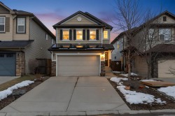 190 Covecreek Place NE Calgary, AB T3K 0L3