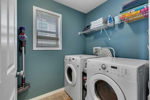 190 Covecreek Place Ne, Calgary, AB - Indoor Photo Showing Laundry Room