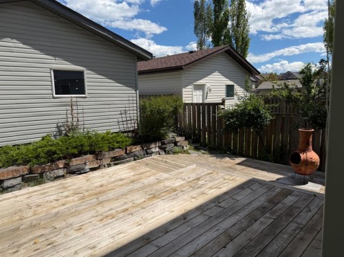 202 Sunset Heights, Cochrane, AB 