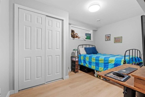 100 Redstone Avenue Ne, Calgary, AB - Indoor Photo Showing Bedroom