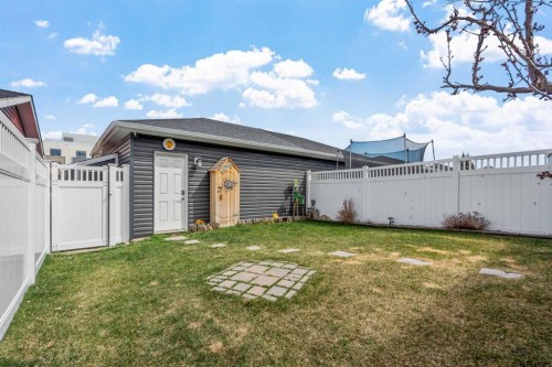 100 Redstone Avenue Ne, Calgary, AB - Outdoor