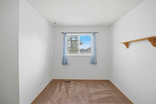 6016 Martingrove Road Ne, Calgary, AB - Indoor Photo Showing Other Room