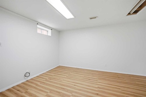 6016 Martingrove Road Ne, Calgary, AB - Indoor Photo Showing Other Room