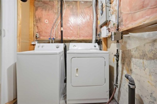 6016 Martingrove Road Ne, Calgary, AB - Indoor Photo Showing Laundry Room