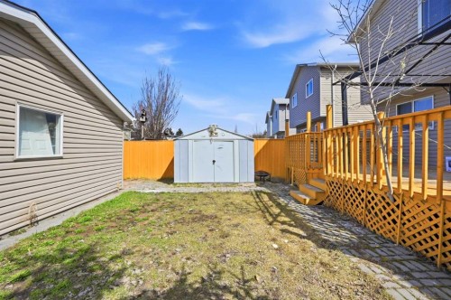 6016 Martingrove Road Ne, Calgary, AB - Outdoor