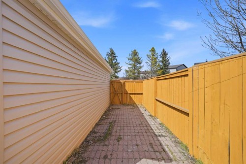6016 Martingrove Road Ne, Calgary, AB - Outdoor