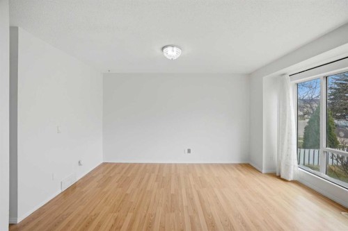 6016 Martingrove Road Ne, Calgary, AB - Indoor Photo Showing Other Room