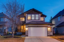 65 Cougarstone Terrace SW Calgary, AB T3H 5A1