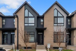 136 Sage Meadows Gardens NW Calgary, AB T3P 1K2