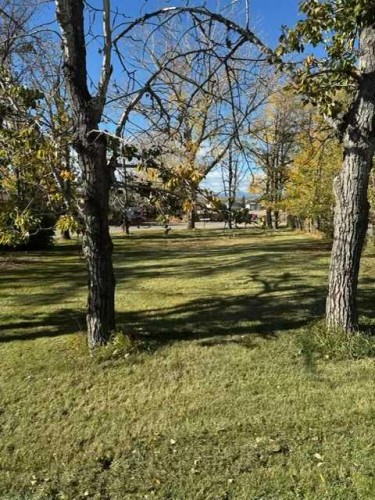 321 Twin Cities Drive, Longview, AB 