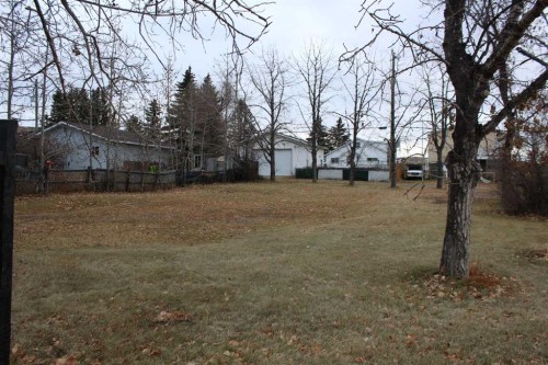 321 Twin Cities Drive, Longview, AB 