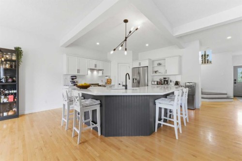 207 Gleneagles View, Cochrane, AB 
