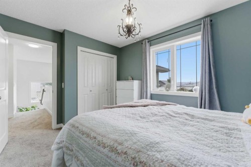 207 Gleneagles View, Cochrane, AB 