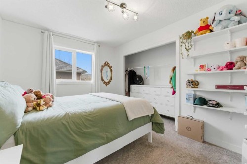 207 Gleneagles View, Cochrane, AB 
