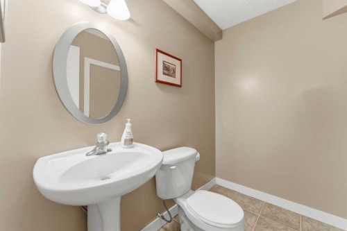 207 Gleneagles View, Cochrane, AB 