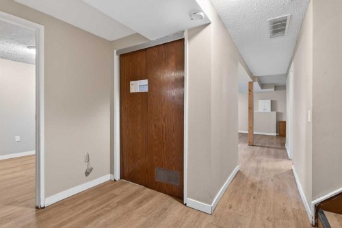 5543 Dalhart Road Nw, Calgary, AB 