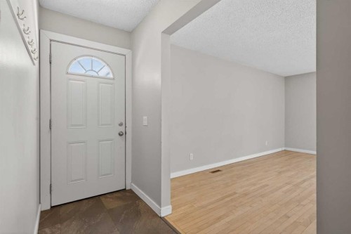 5543 Dalhart Road Nw, Calgary, AB 