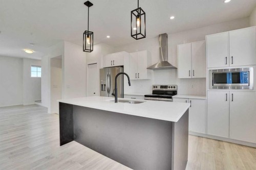 229 SOUTH POINT Park SW Airdrie, AB T4B 5G8