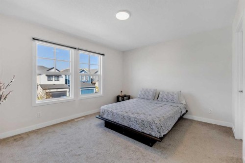 231 Lavender Manor Se, Calgary, AB - Indoor Photo Showing Bedroom