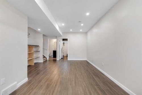 231 Lavender Manor Se, Calgary, AB - Indoor Photo Showing Other Room