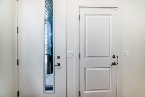 35 Waterford Manor, Chestermere, AB - Indoor Photo Showing Other Room